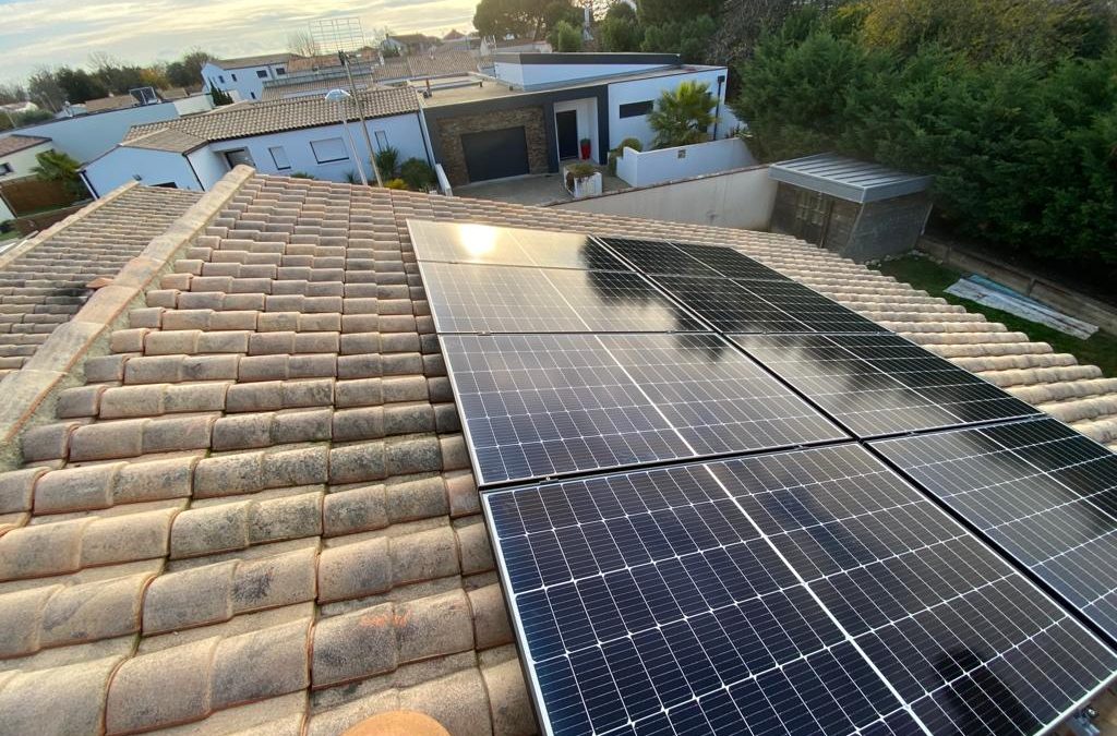 Autoconsommation totale – le combo panneau solaire + batterie qui fait exploser la valeur de votre maison